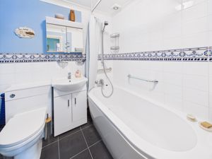 BATHROOM- click for photo gallery